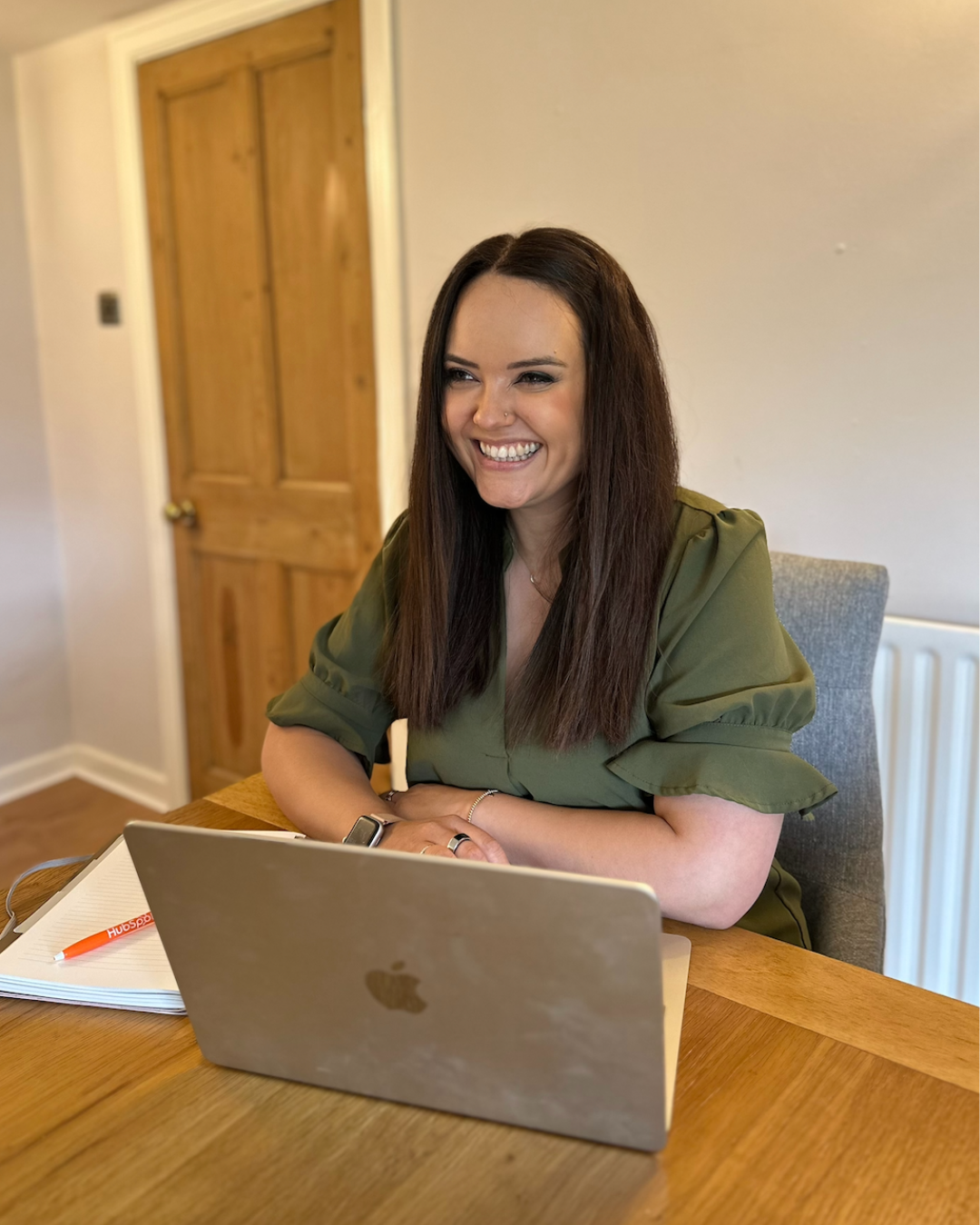 Gemma Price - Master Intuitive Psychology Coach - working at a laptop Gemma Price - Master Intuitive Psychology Coach - working at a laptop